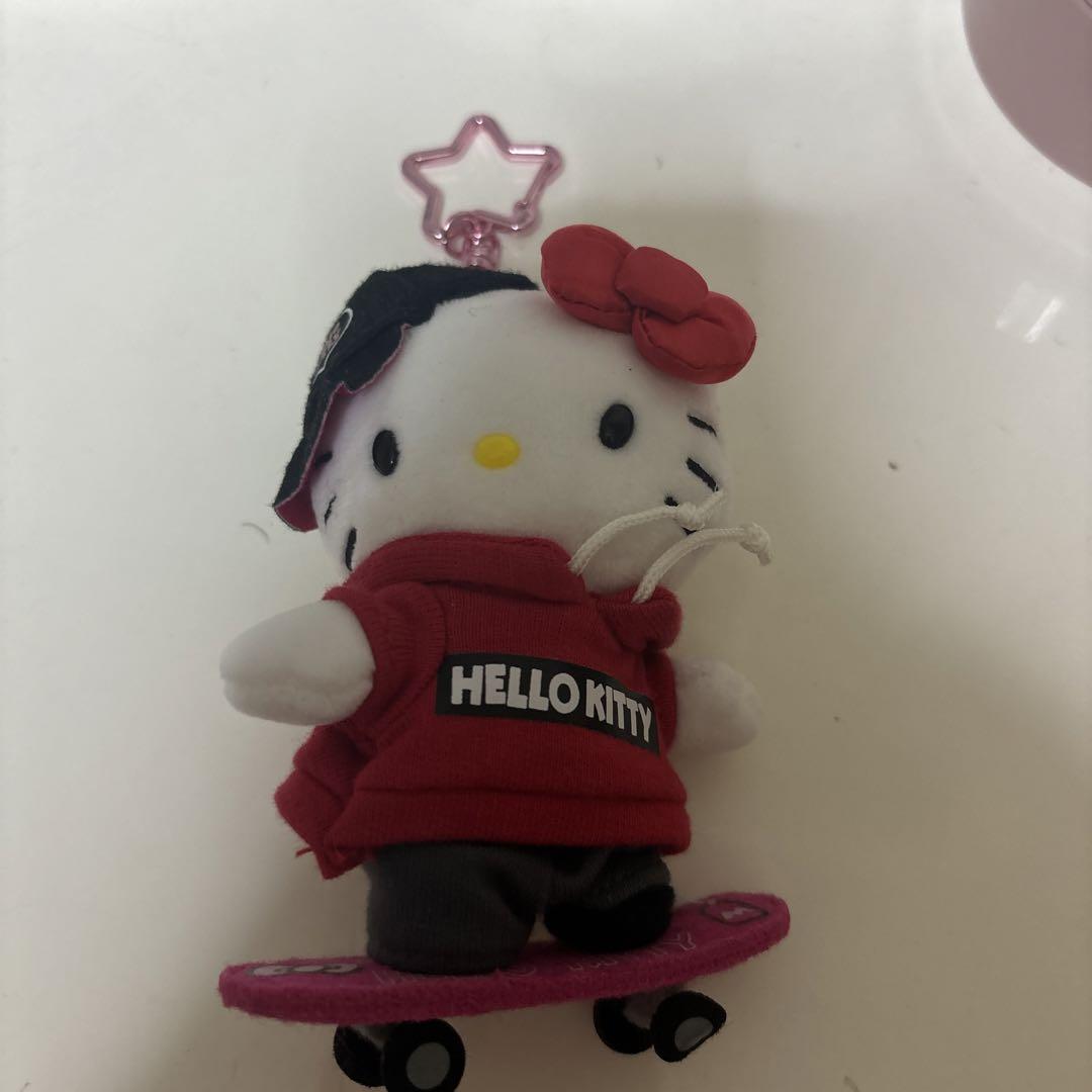 サンリオキティちゃんスケボー （VISION STREET WEAR