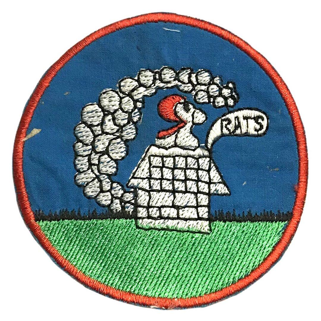 スヌーピー　Snoopy ワッペン　アメリカ軍　ミリタリー　ベトナム戦争　刺繍 SNOOPY PATCH THE VIETNAM WAR スヌーピー パッチ ベトナム戦争