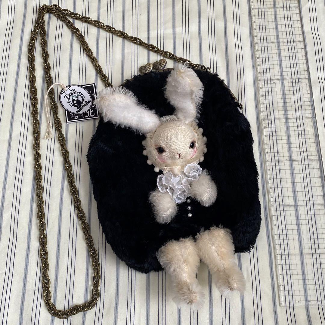 作家様 ハンドメイド うさぎのぬいぐるみ付きショルダーバッグ 作家様 ハンドメイド うさぎのぬいぐるみ付きショルダーバッグ