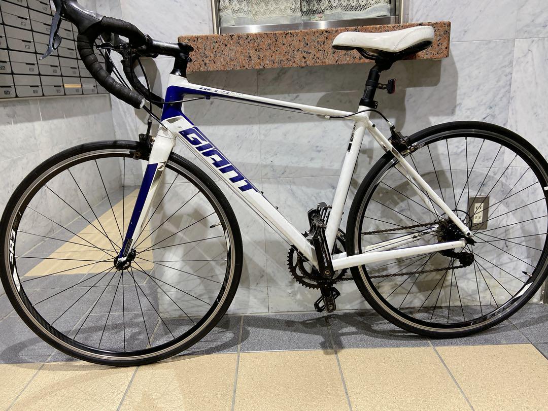 東京 GIANT defy4 ジャイアント デファイ4 ロードバイク 自転車