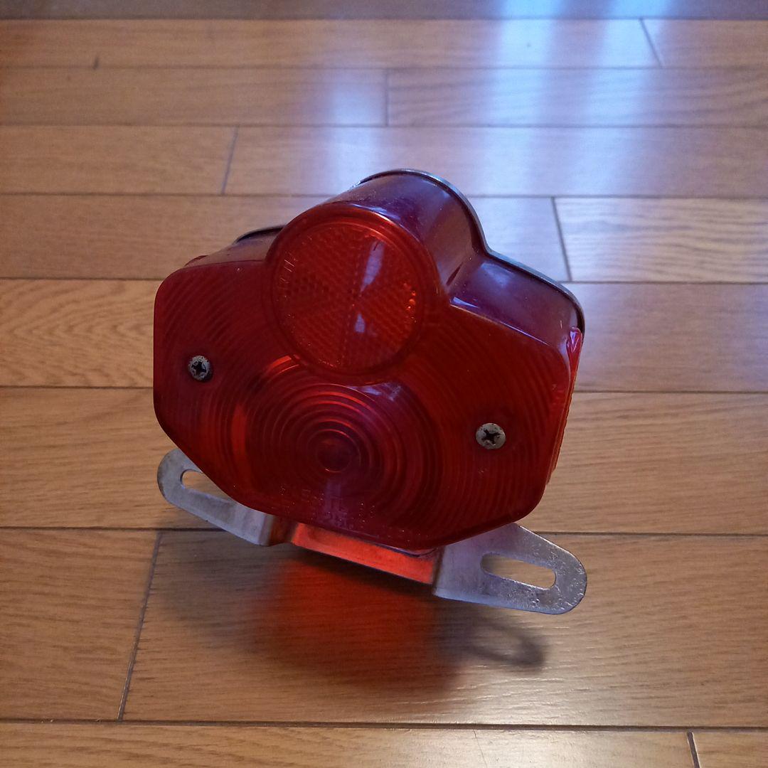 正規品 純正】ヤマハTY125 純正テールランプ 赤 （グーバイク