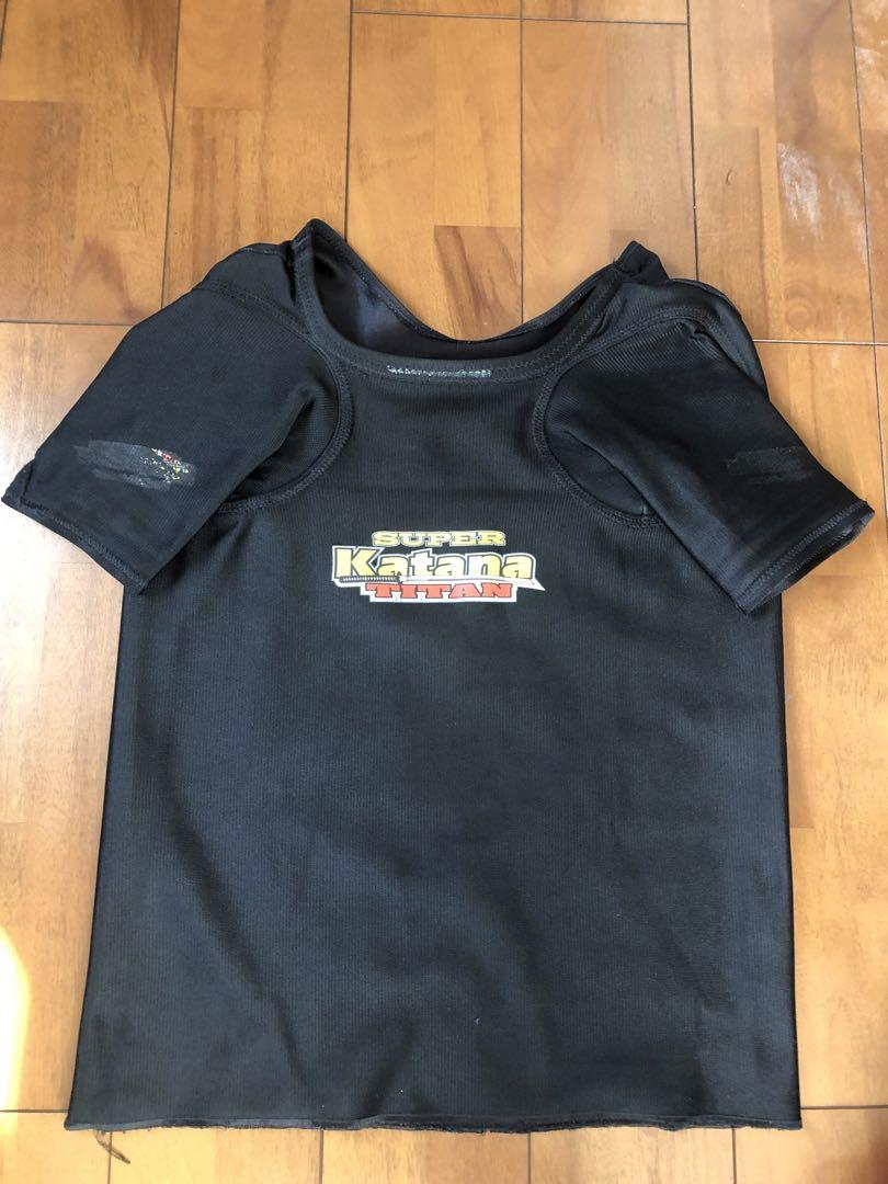 SUPER Katana TITAN ベンチシャツ 中古品 （TITAN(タイタン