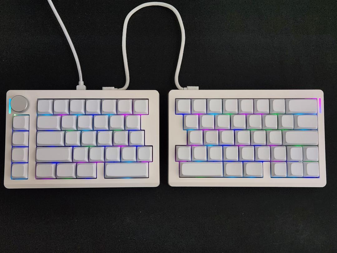 左右分割キーボード 自作キーボード ワイヤレス Bluetooth 2.4