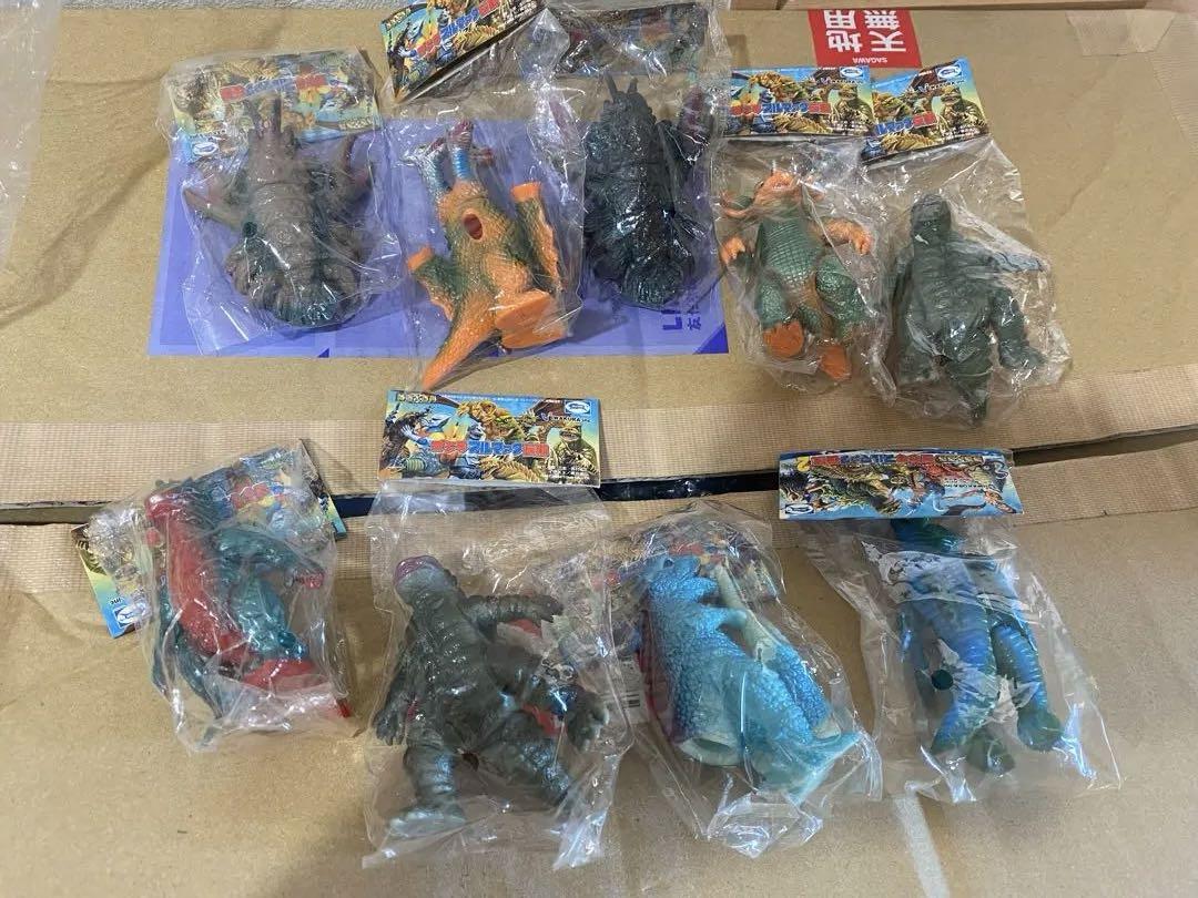 希少品　ゴジラ　ブルマァク伝説　フィギュア　まとめ売り　ミニフィギュア　ソフビ 希少品 ゴジラ ブルマァク伝説 フィギュア まとめ売り ミニ