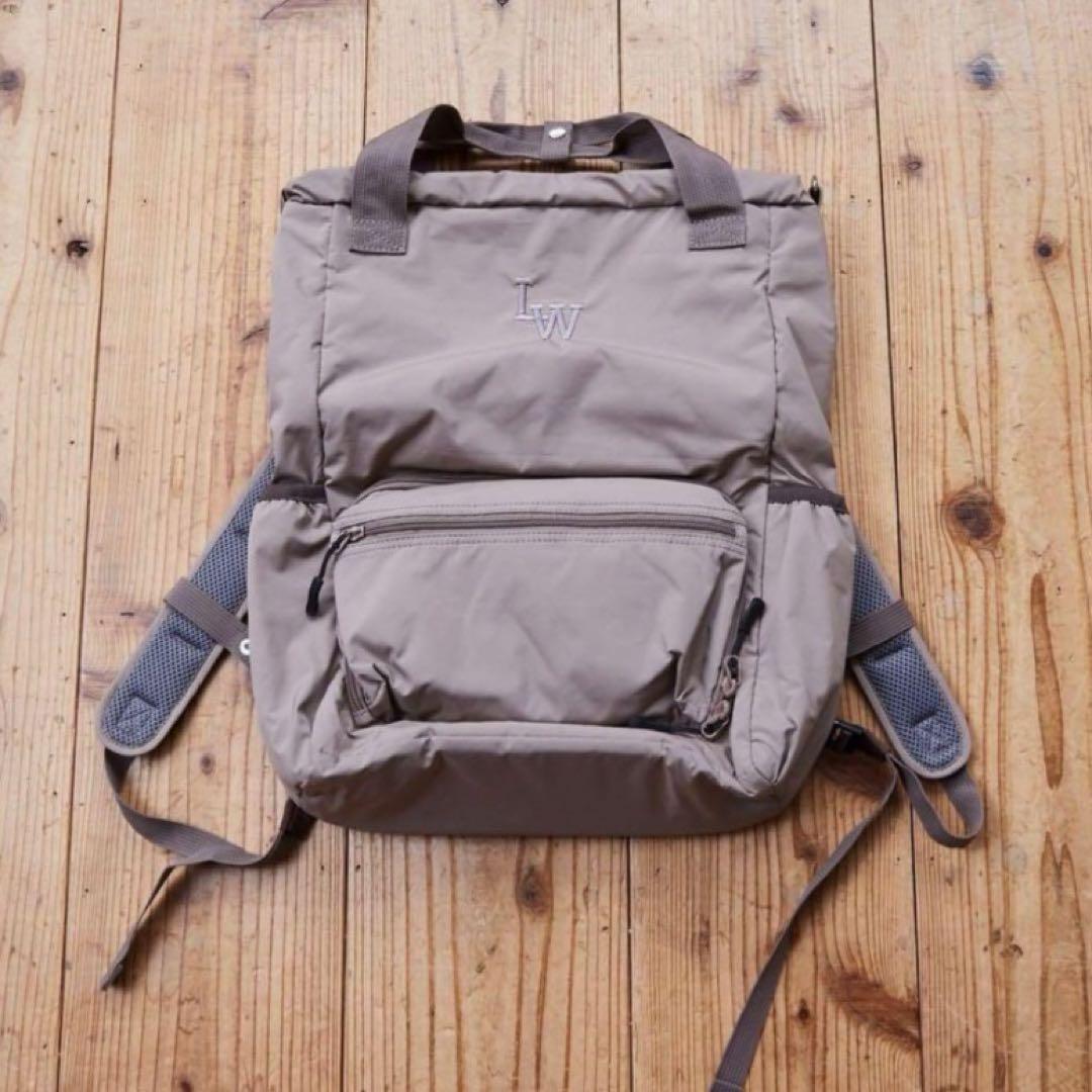 LITTLEWEEKEND  リトルウィーク　マザーズバック　リュック 新品】リトルウィークエンド マザーズ リュック ベージュ - メルカリ