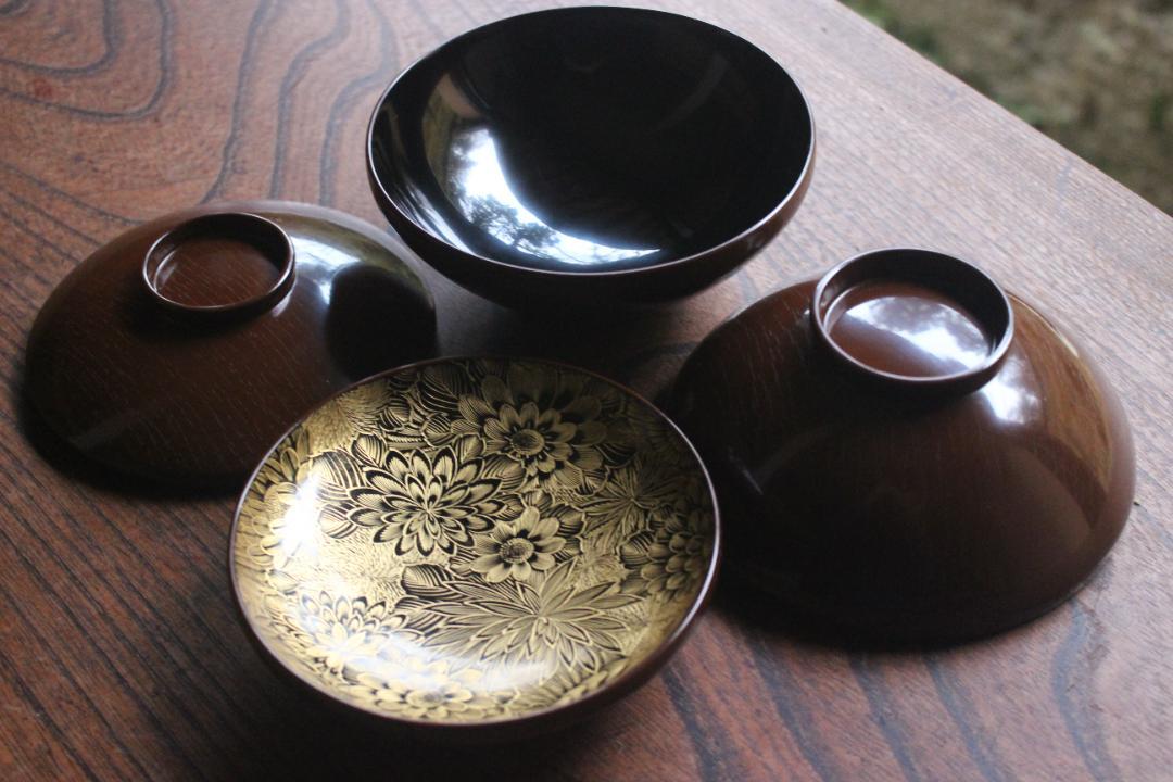 時代逸品！風情ある栗色漆に極上見返し菊詰め沈金の映えるお椀2