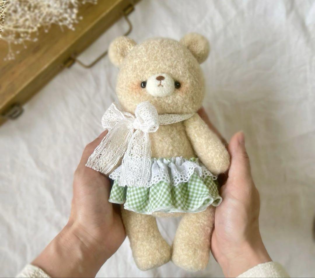 羊毛フェルト　大きい　くまさん 羊毛フェルト ぬいぐるみ 大きなくまさん 春色くまさん （お月見