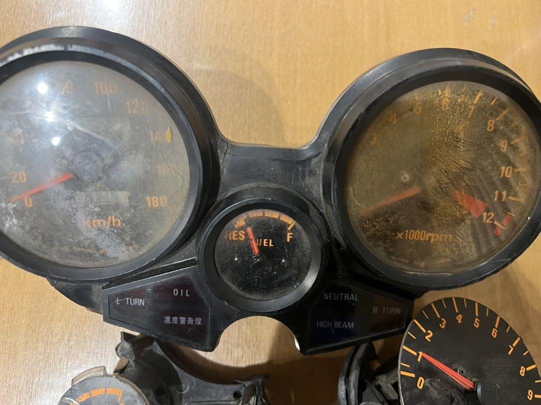 cbx400f メーター　部品取り　国内 cbx400f メーター部品取り国内