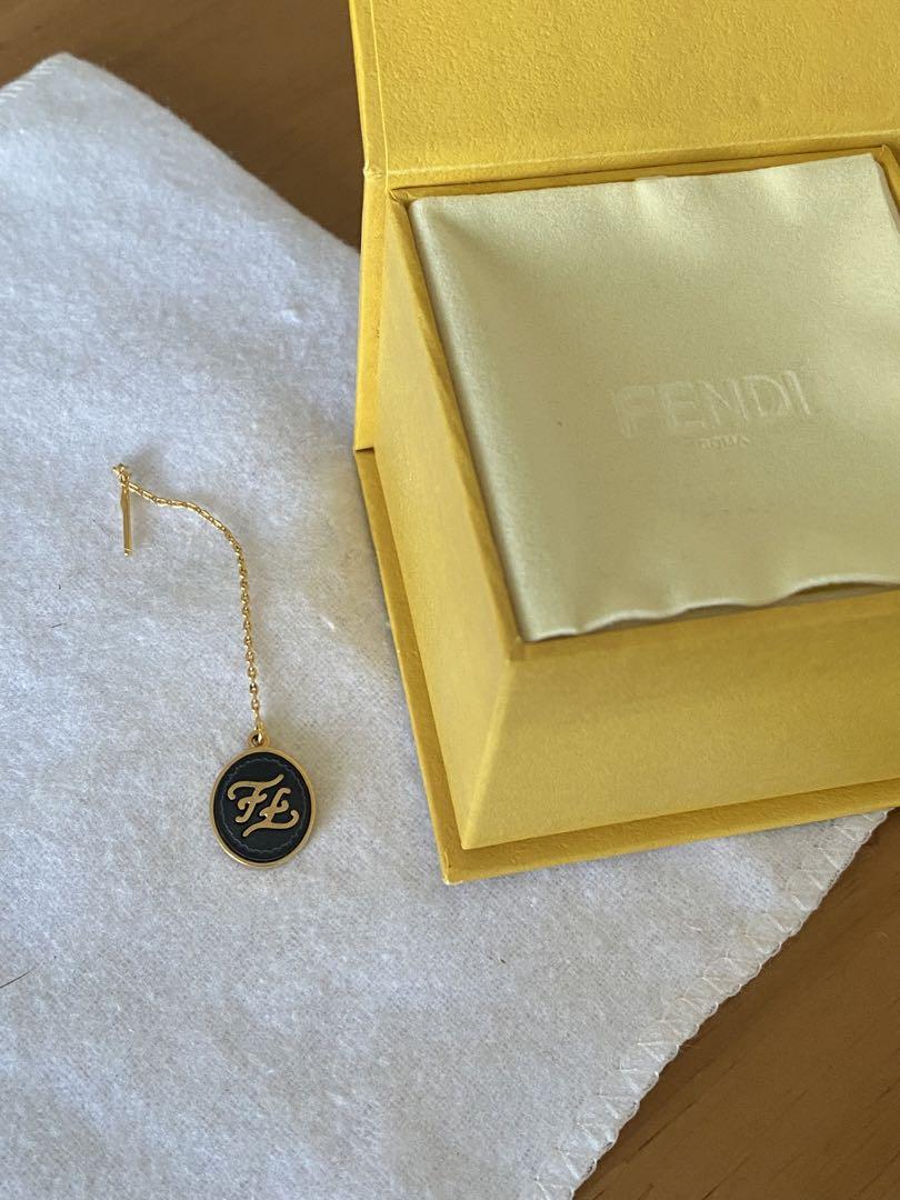 FENDI 片耳ピアス ⭐FENDI⭐美品 希少 フェンディ 鍵モチーフ 片耳ピアス 佐久間
