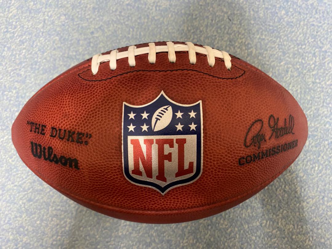 【NFL公式】 第43回 スーパーボウル 公式ボール デューク（willson） Amazon.co.jp: Wilson ウイルソン NFL公式ボール デューク
