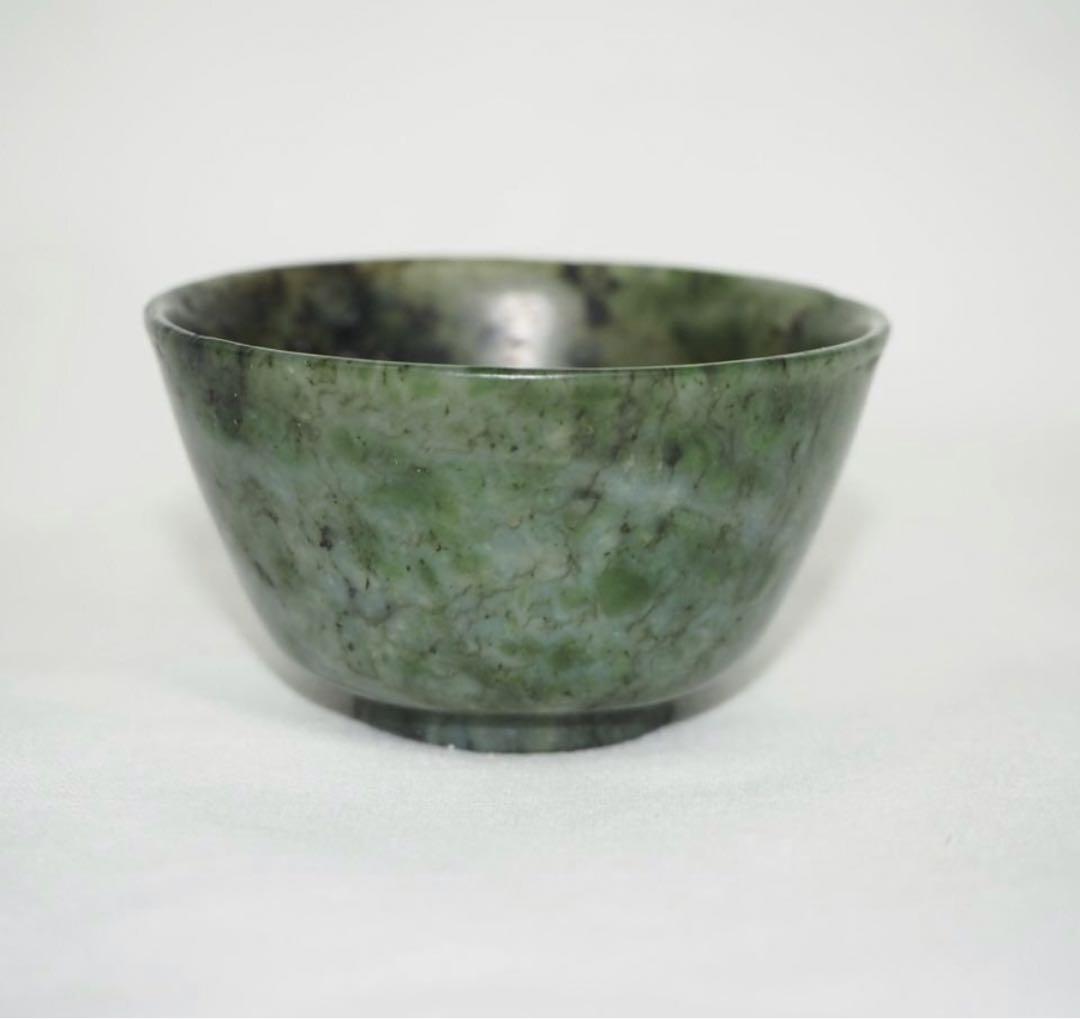 送料無料　時代物　古い天然玉製ぐい呑み　口径5.4ｃｍ　中国古玩 時代物 古い天然玉製ぐい呑み 口径5 4cm 中国古玩（送料無料