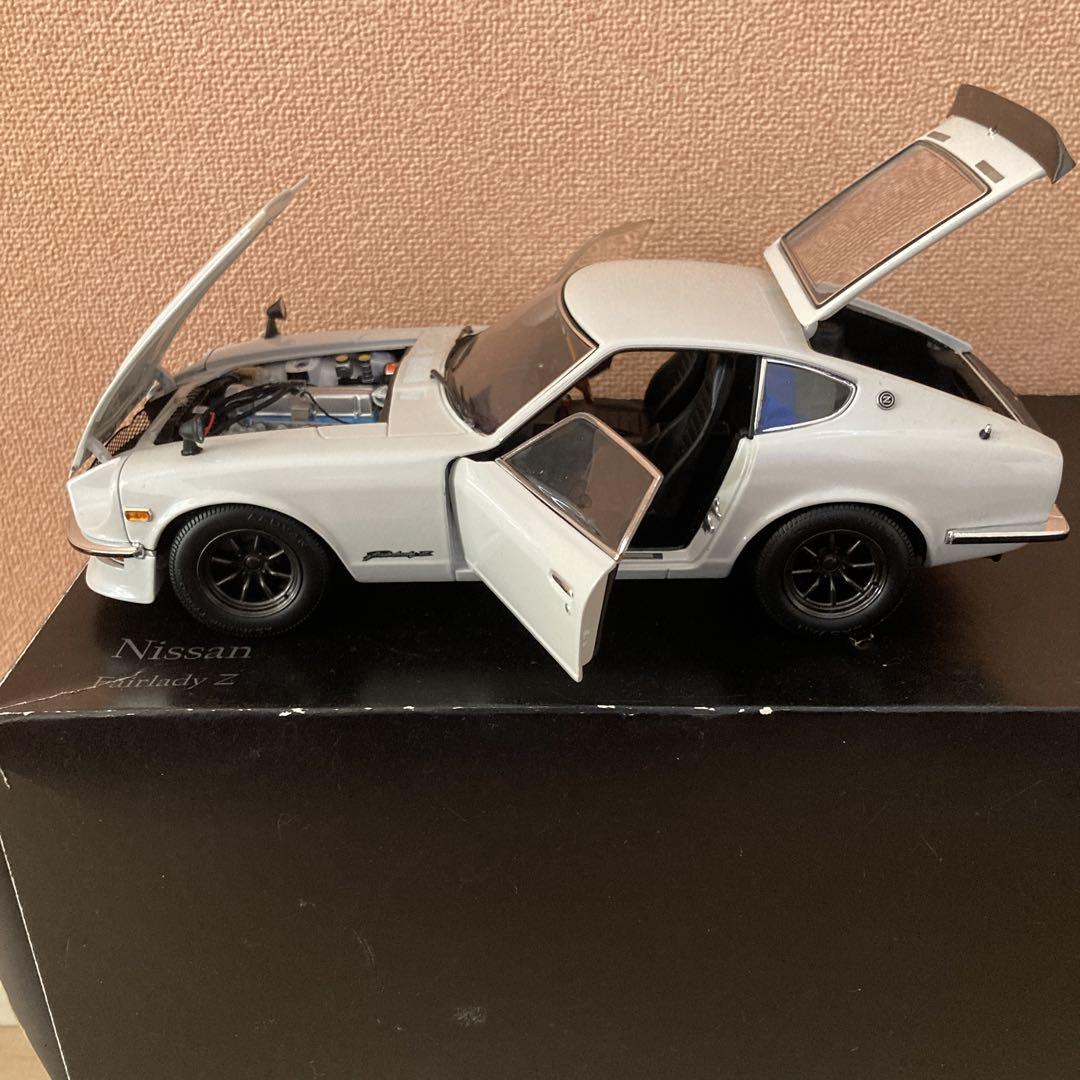 京商1/18日産ファレディS30Z新品未利用品 京商 1/18 日産 フェアレディZ ストリート スポーツ （ブルー