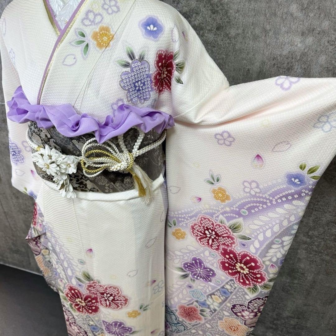 美品　京都きもの友禅　総絞り　ぼかし　白地　逸品　金彩　フルセット　振袖　振り袖 美品 京都きもの友禅 総絞り ぼかし 白地 逸品 金彩 フルセット