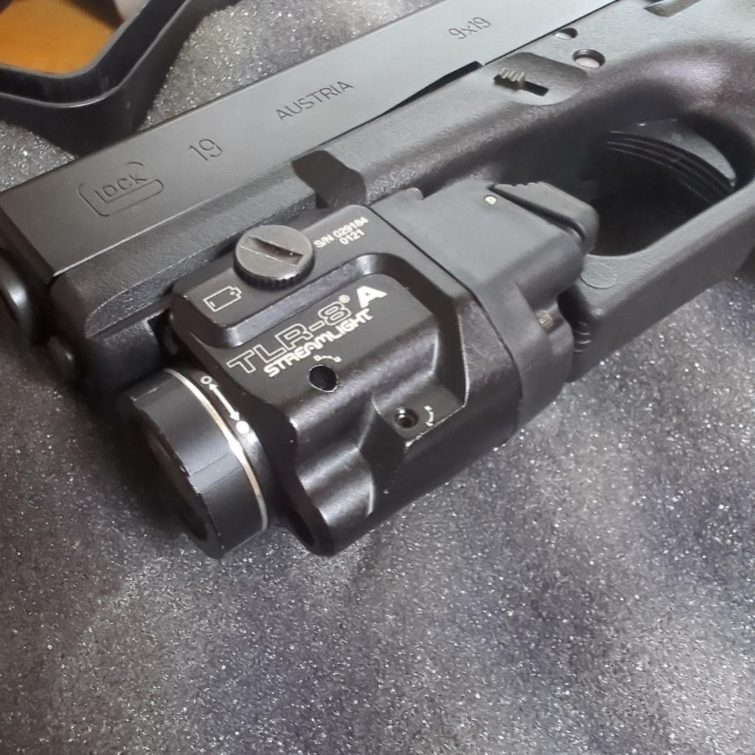 実物 Stream light TLR-8a ストリームライト ウエポンライト