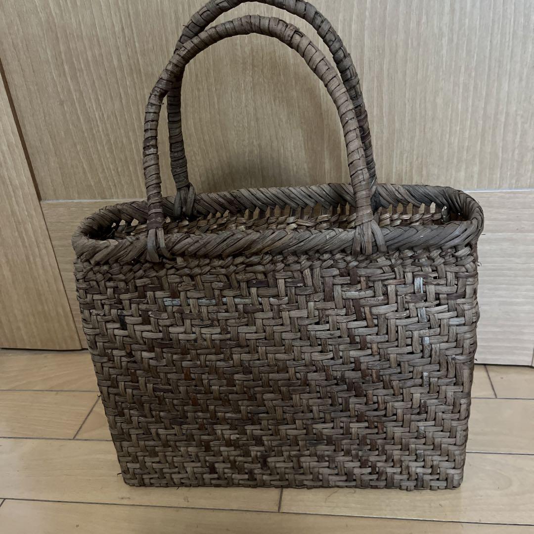 山葡萄かごバッグ（国産）新品未使用 （山ぶどうかごバッグ 国産