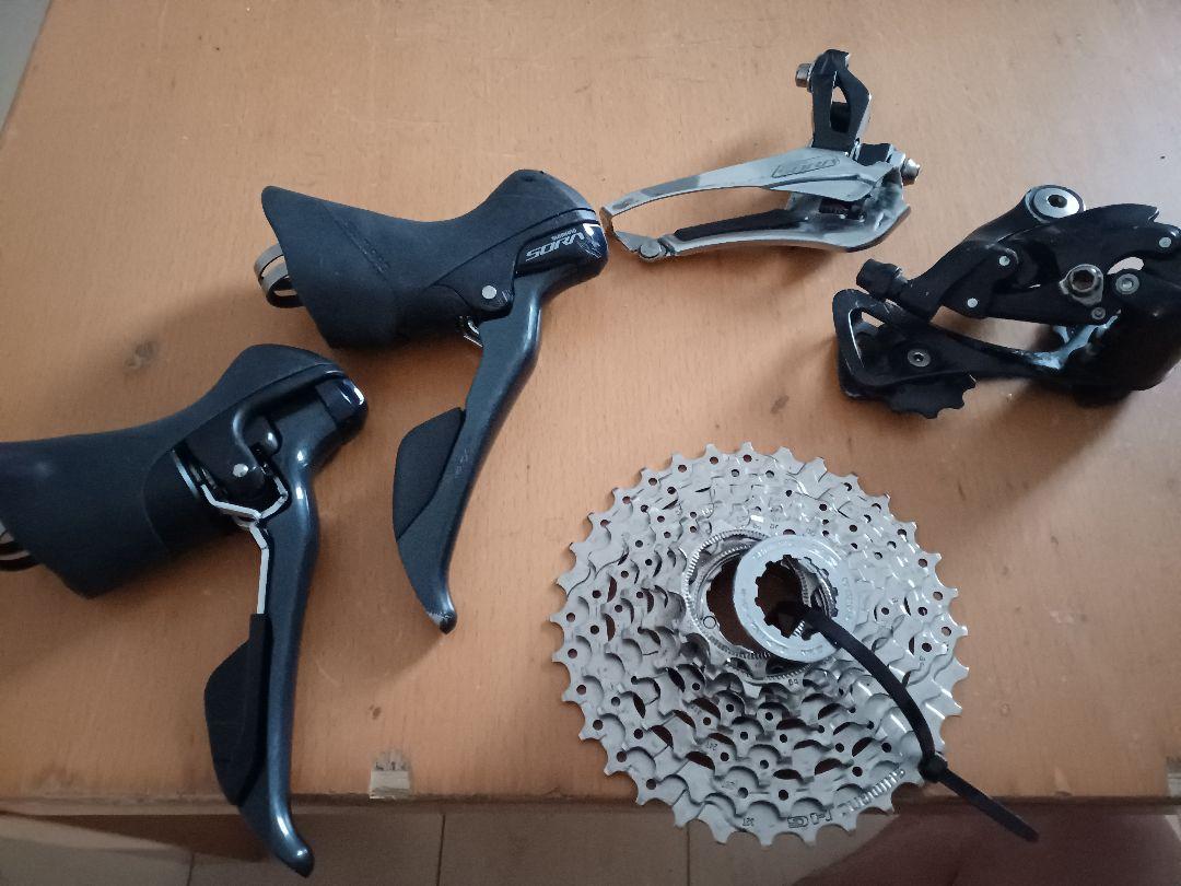 シマノ ソラ SHIMANO Sora R3000 STIレバー 左右セット Amazon | シマノ(SHIMANO) シフティング/ブレーキレバー(ROAD ST