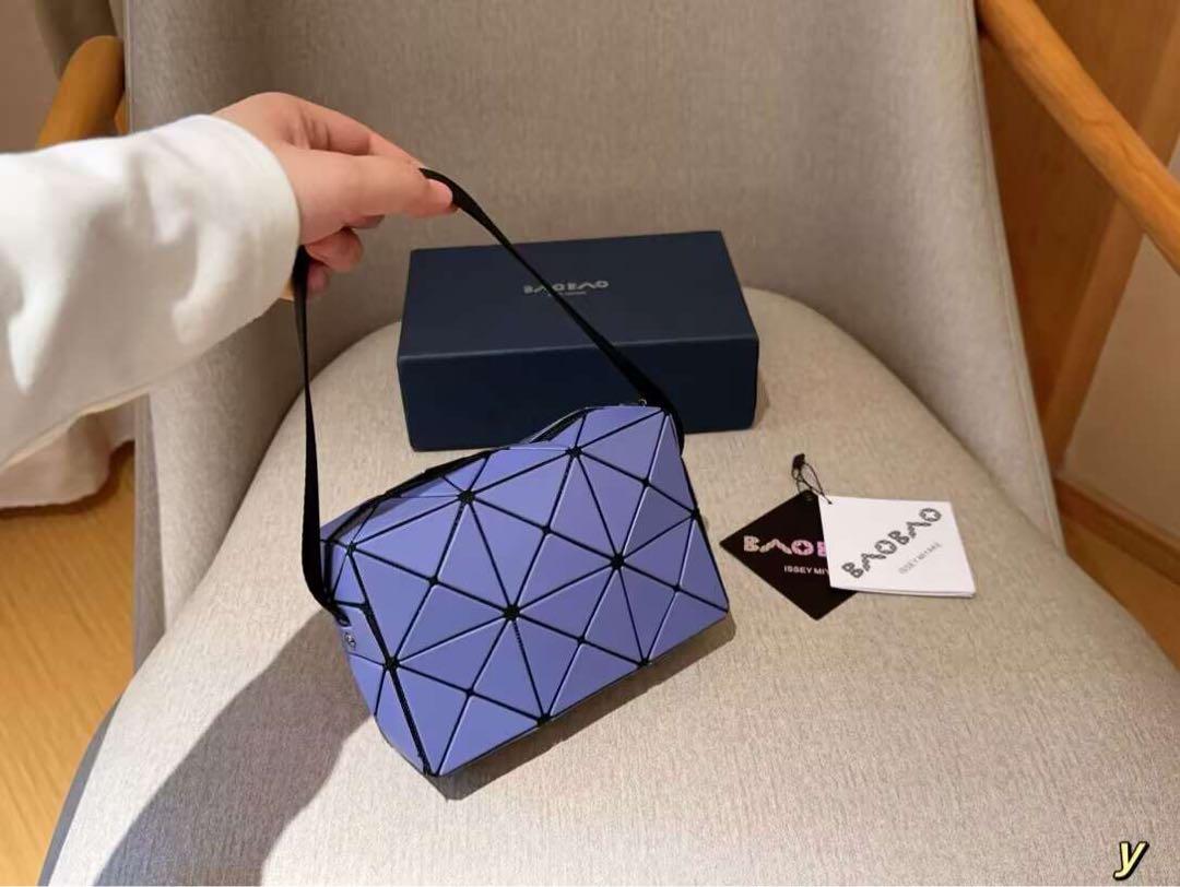 BAOBAO ISSEY MIYAKE ショルダーバッ （BAO BAO isseymiyake