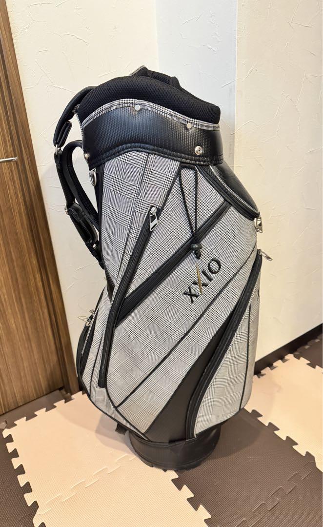 XXIO ゴルフバッグ ネイビー チェック柄 XXIO ゼクシオ キャディバッグ ゴルフバッグ チェック柄 - メルカリ