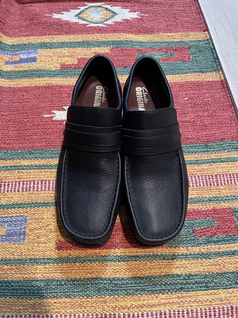 CLARKS WALLABEE GORE-TEX ブラックレザー ローファー（Clarks