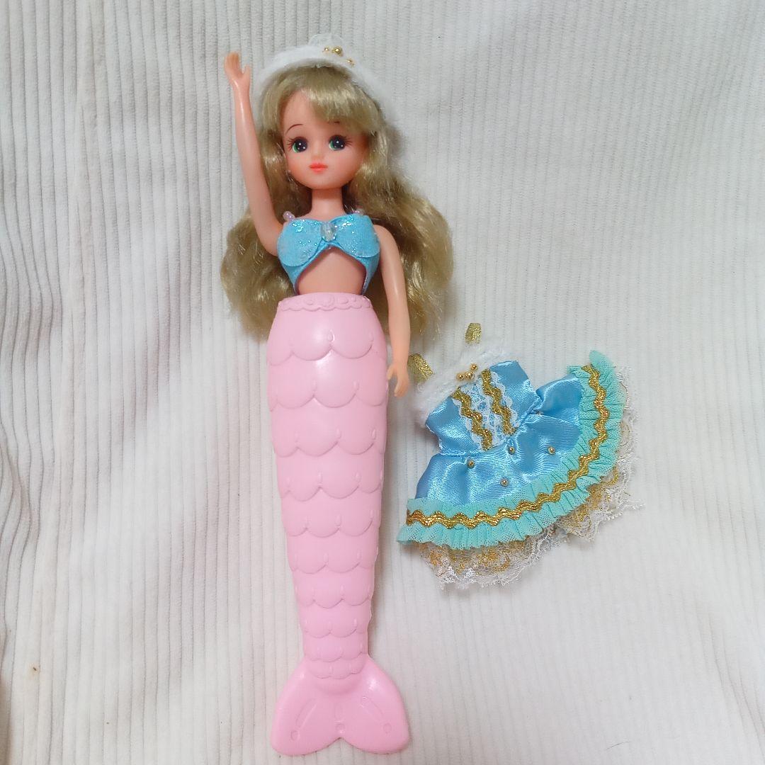 タカラ 海いろヘアーの人魚のリカちゃん しっぽ付き エンジェル