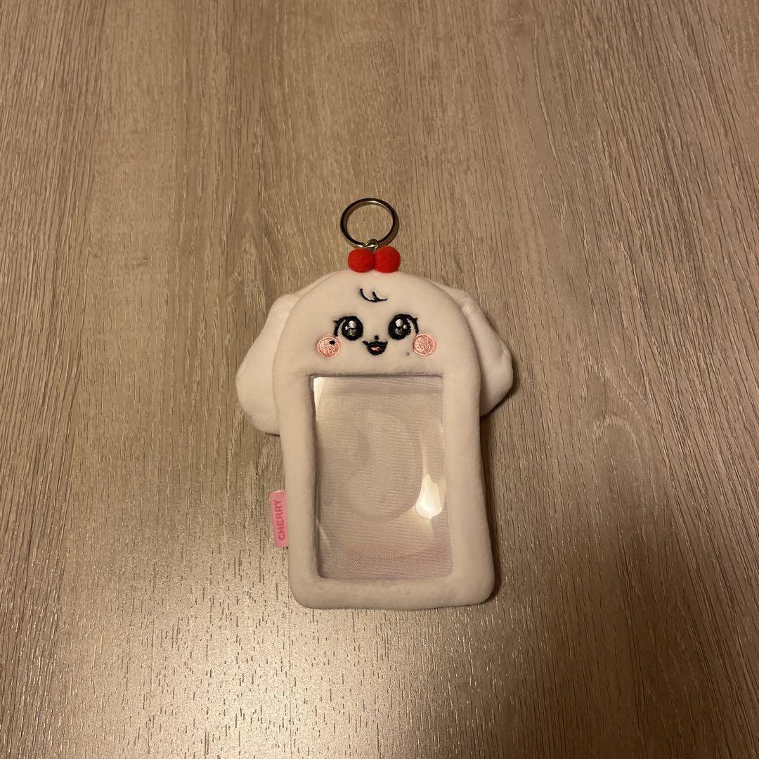 IVE MINIVE ウォニョン cherry トレカケース（IVE MINIVE
