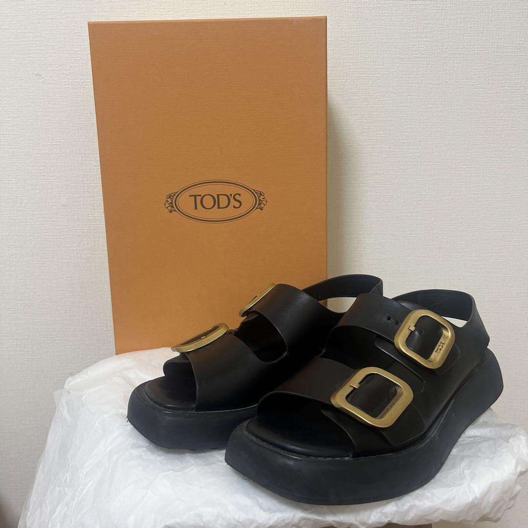 トッズ　サンダル　37 Woman ブラック レザー サンダル XXW11K0FH50GOC39B999 | Tods