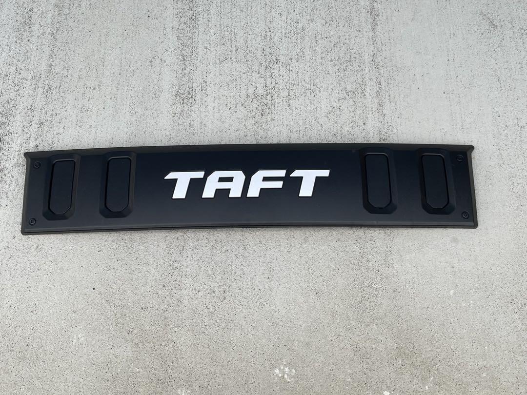 TAFT（タフト） ダイハツ純正フードガーニッシュ ダークメッキ TAFT（タフト） ダイハツ純正フードガーニッシュ クロムダーク