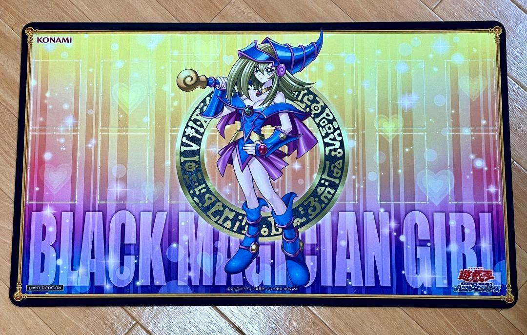 新品未開封】遊戯王 デュエルフィールド ブラックマジシャン