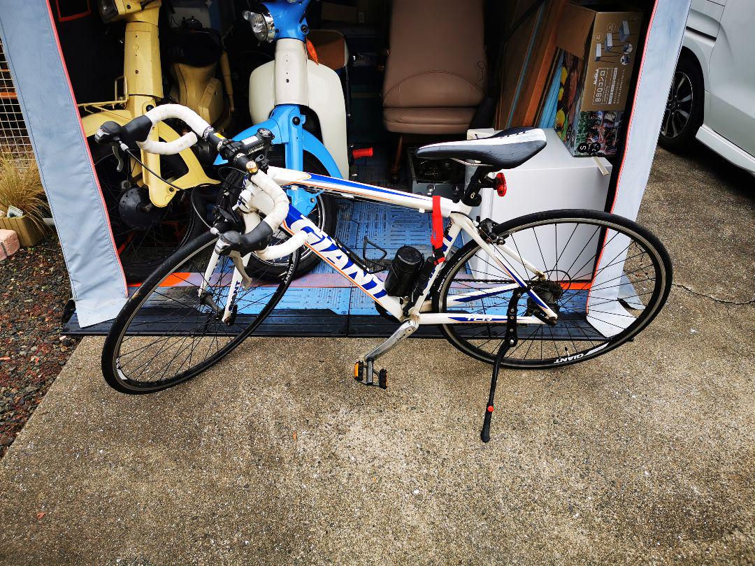 Giant ロードバイク 白/青 700C 引き取り限定 （GIANT TCR