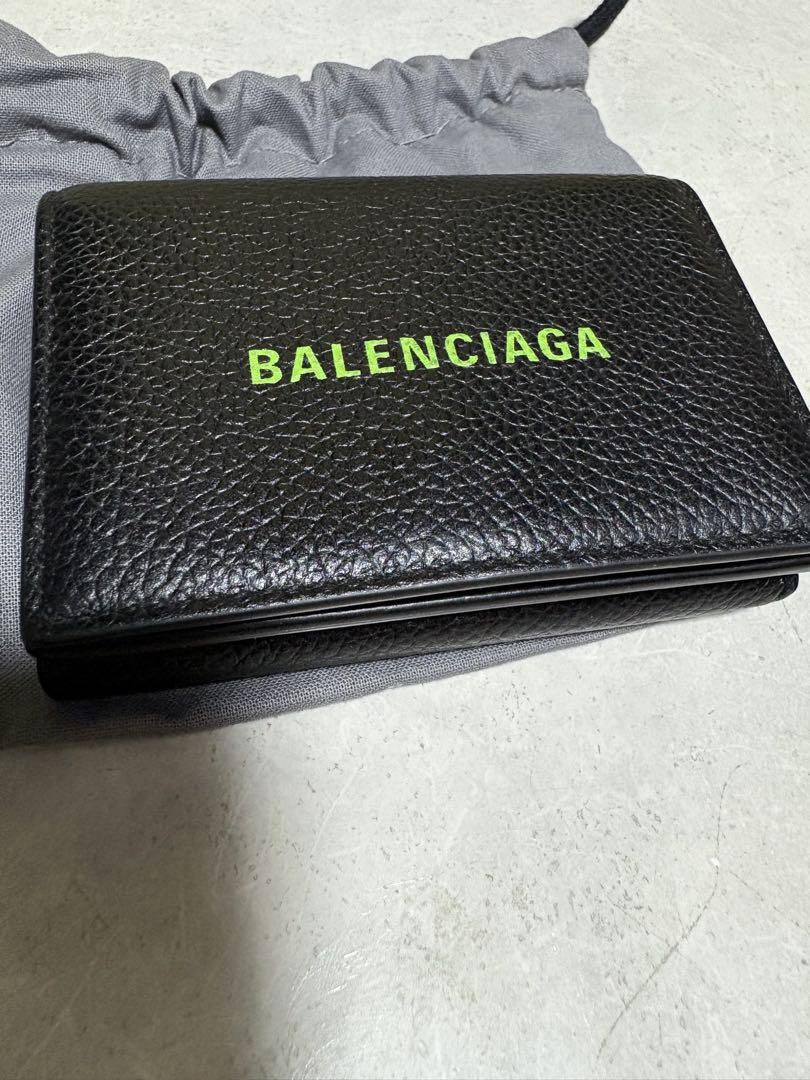 BALENCIAGA ブラックレザー 三つ折り財布 BALENCIAGA☆ 三つ折り財布 ブラック レザー