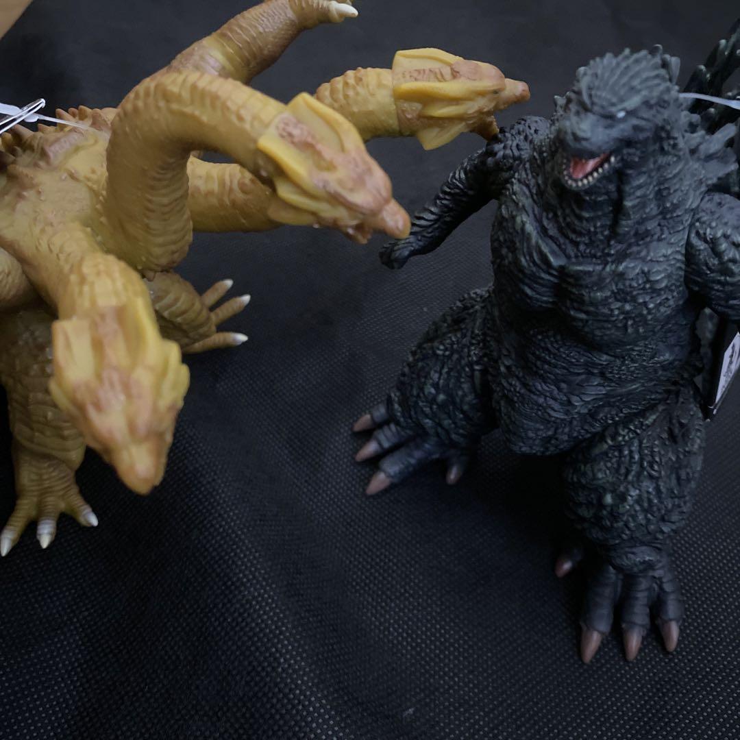新品 ゴジラ キングギドラ ムービーモンスターシリーズ