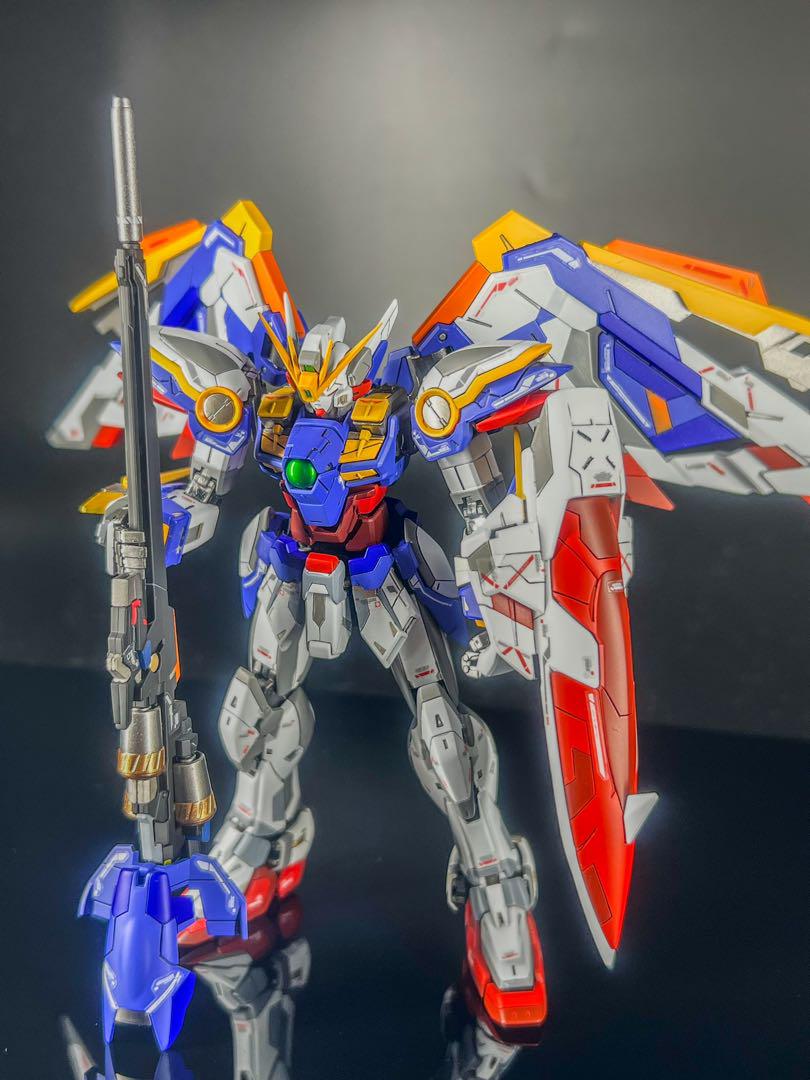 ガンプラ RG ウイングガンダムEW 全塗装完成品（MG ウイング