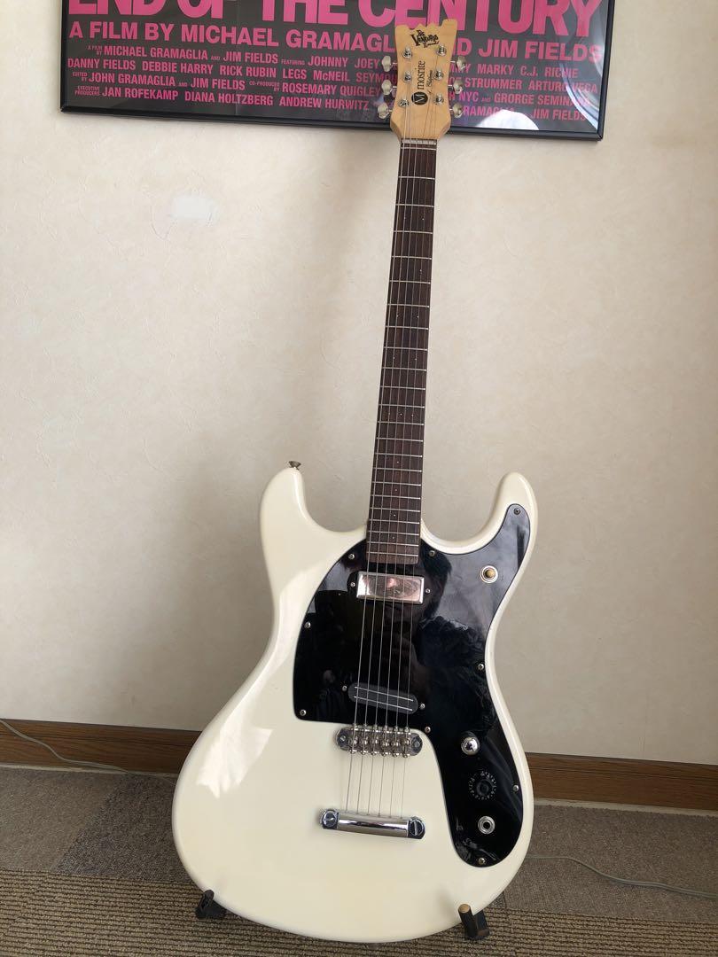 黒雲製Mosrite・MarkⅡ-ジョニーラモーンモデル・ネック新品