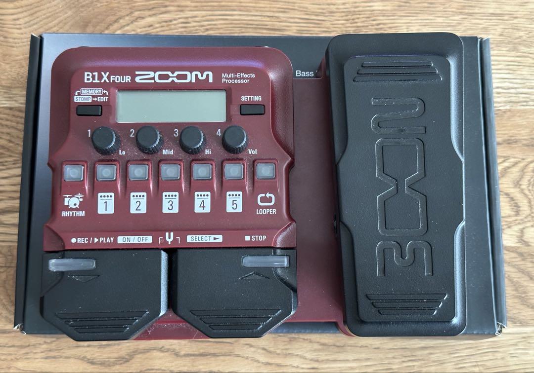 ZOOM B1X FOUR マルチエフェクトプロセッサー（ZOOM GFX-1