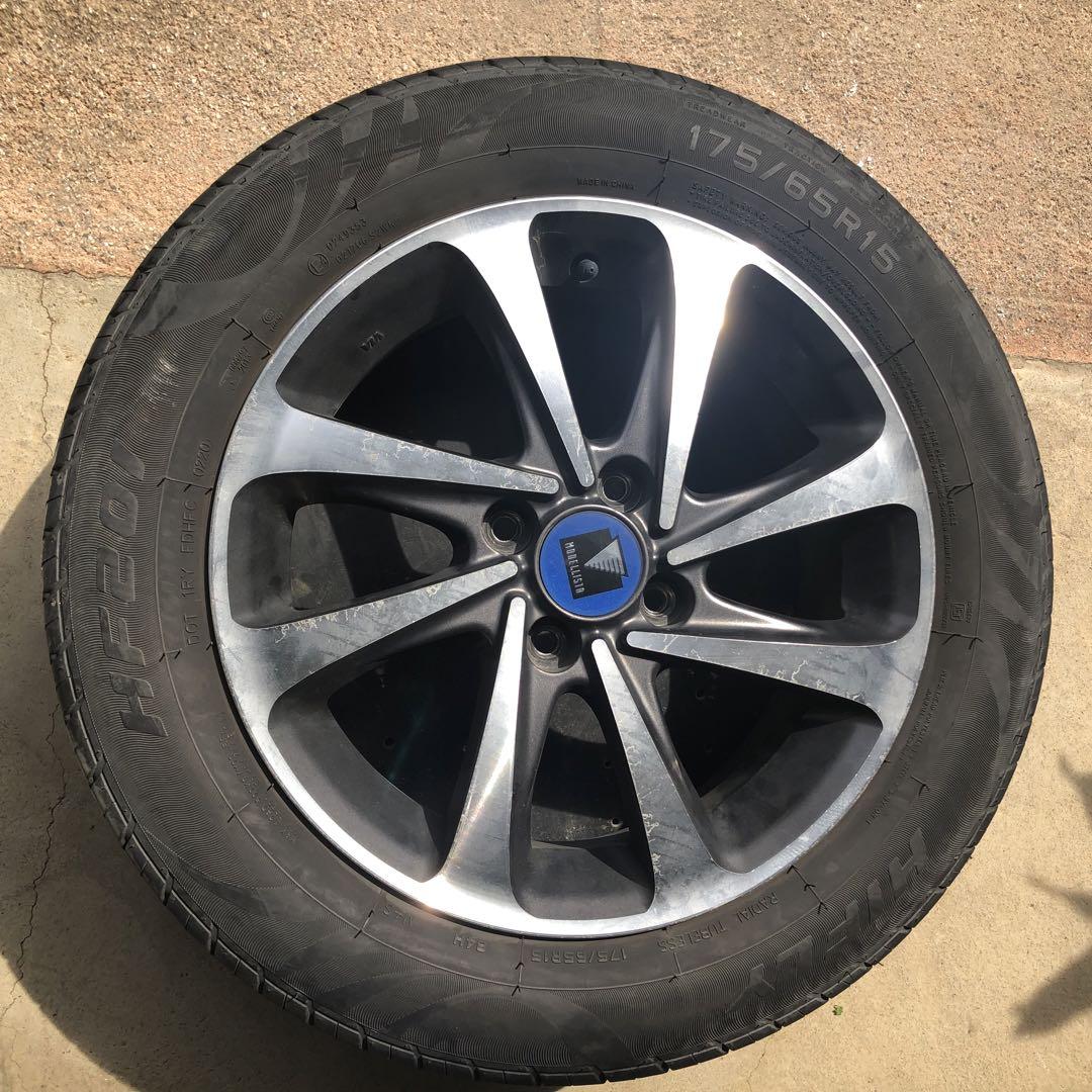 トヨタ アクア 純正ホイール4本セット 175/65R15 - メルカリ