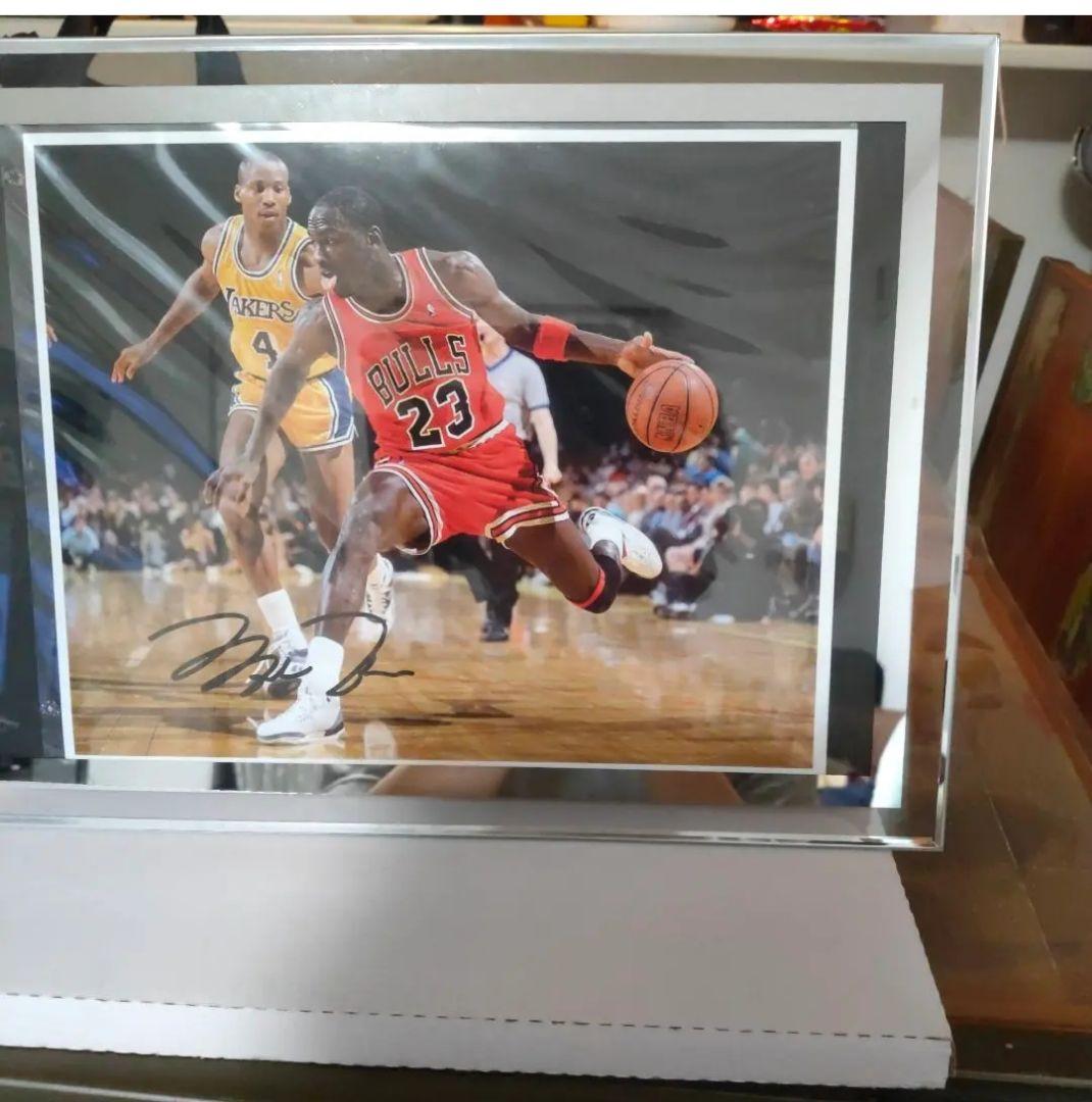 ☆ ^ ^ ☆NBA マイケルジョーダンサイン入りバスケットボール ディスプレイケース付き】マイケル・ジョーダン直筆サイン入り