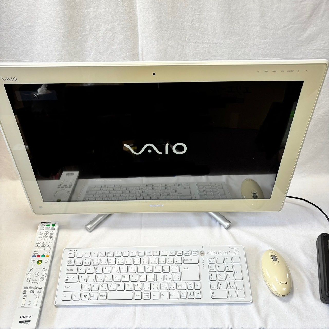 現状品】SONY VAIO L VPCL218FJ/WI 一体型デスクトップPC