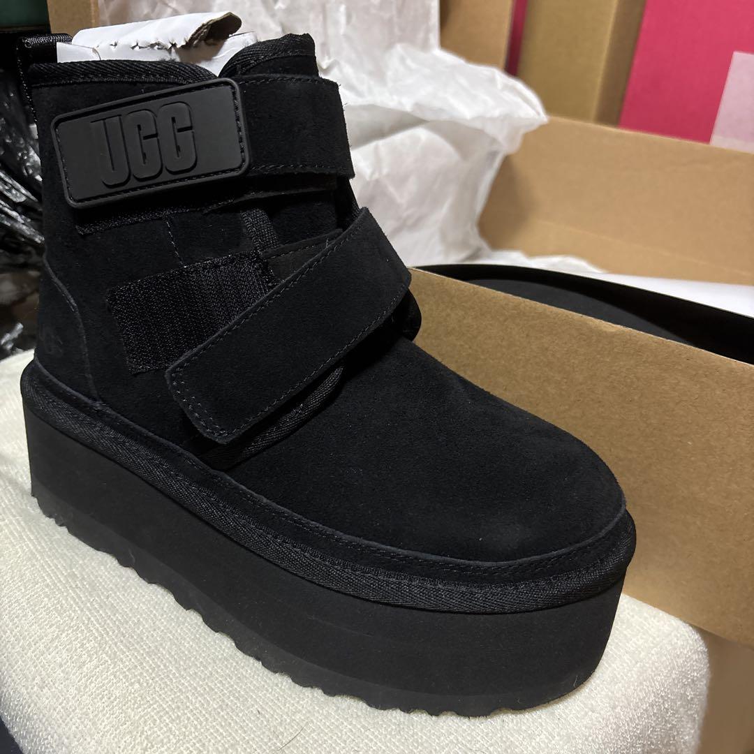 UGG 厚底ブーツ ブラック（楽天市場】】UGG アグ クラシック