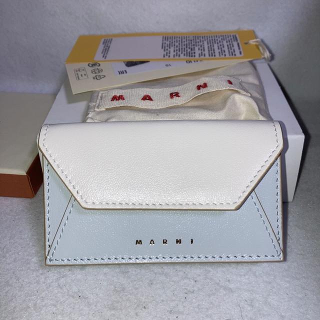 MARNI マルニ カードケース 名刺入れ ホワイト 箱 保存袋付き MARNI マルニ カードケース 名刺入れ ホワイト 箱 保存袋付き
