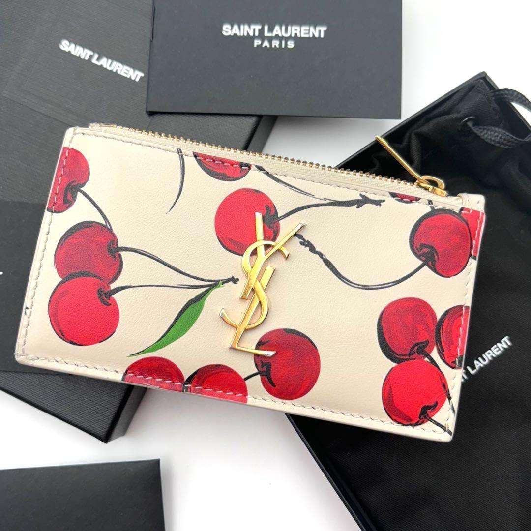 新品未使用✨サンローラン YSL フラグメントケース チェリー柄　限定希少モデル saint-laurent-wallet.jpg