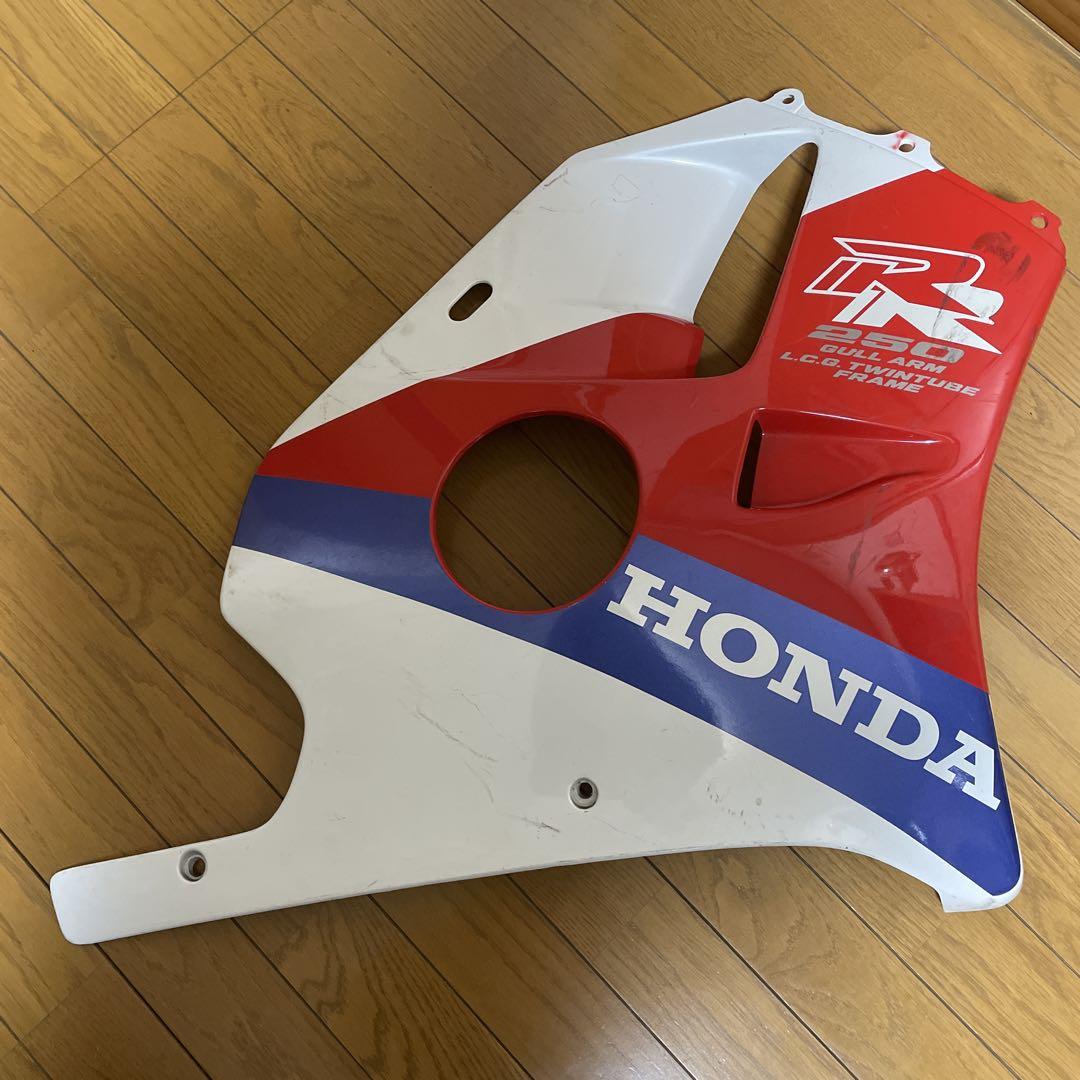 CBR250RR(MC22) 純正サイドカウル右側！（ホンダ CBR250RR