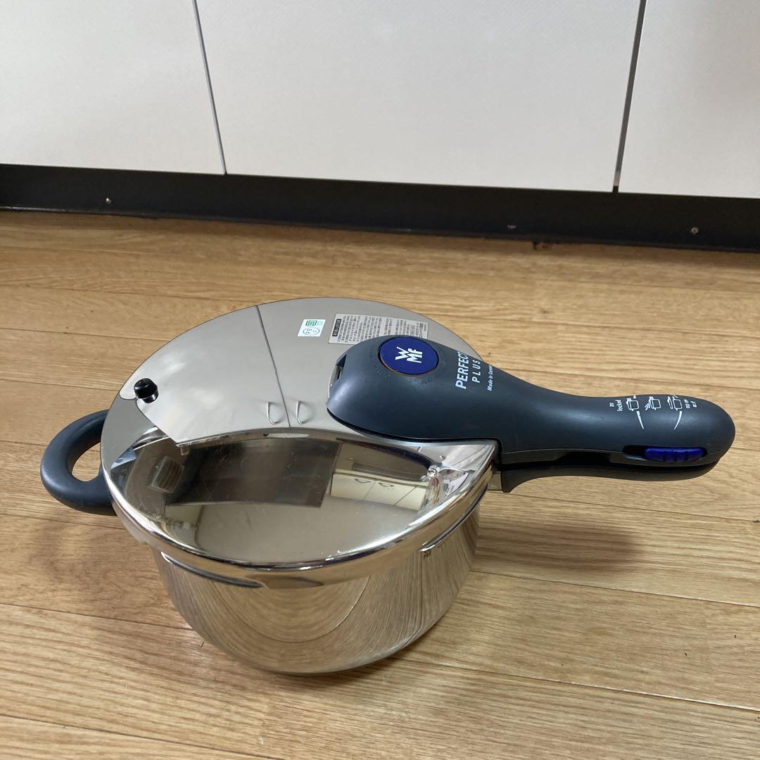 【未使用品】WMFパーフェクトプラス 圧力鍋 3L WMF｜パーフェクトS圧力鍋 4.5L｜WMF（ヴェーエムエフ）公式サイト