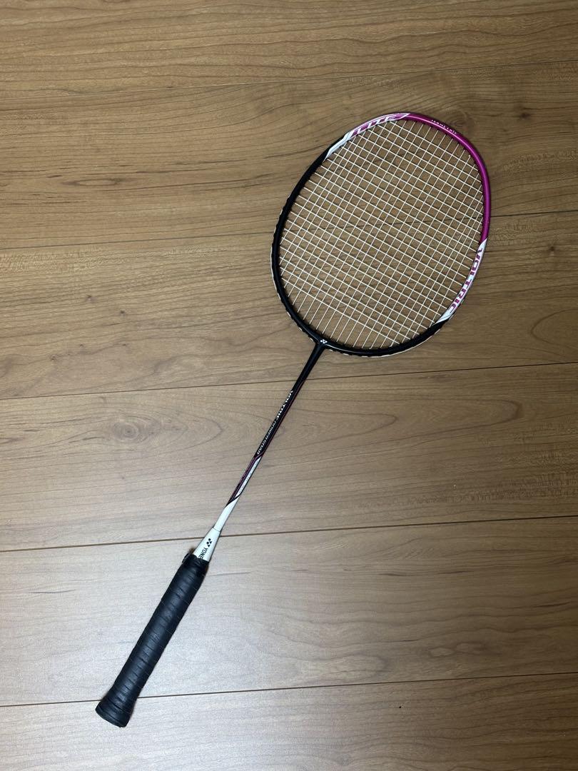 YONEX バドミントンラケット 売り出せ ピンク