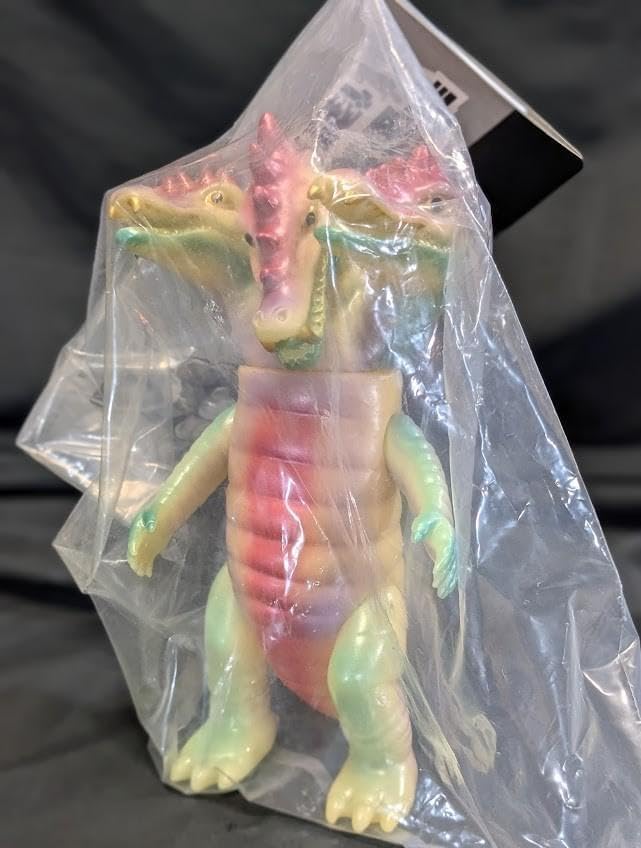 三つ首竜「スペクトルマン」登場怪獣(マスダヤ)蓄光版ソフビ