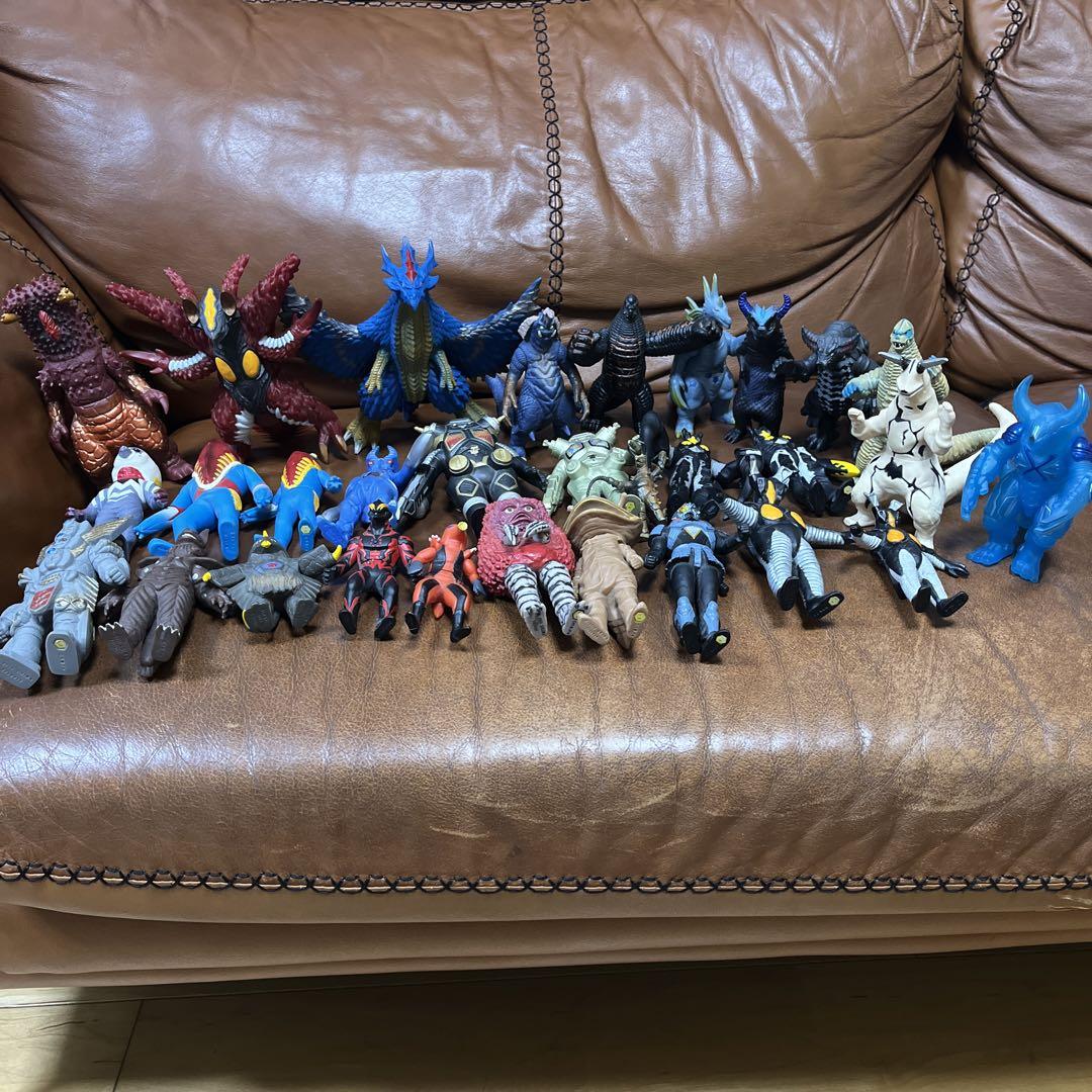 ウルトラマン 怪獣フィギュア 約30体セット Amazon.com: Ultraman Kaiju Ultra Monster 