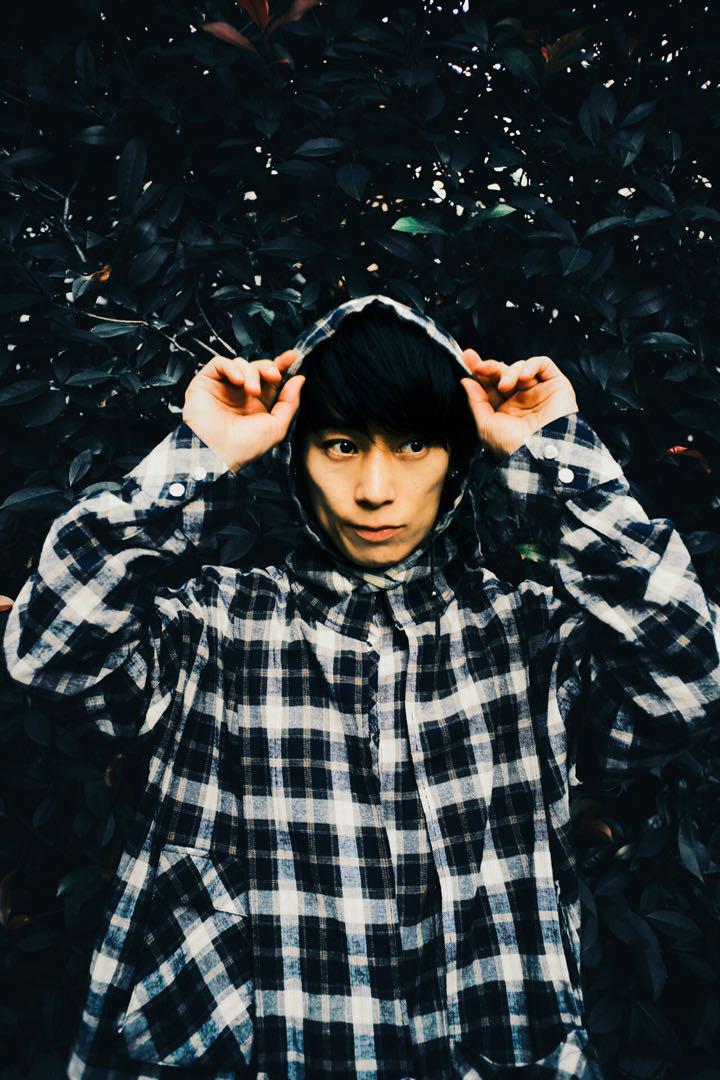 UVERworld セットアップ　Mサイズ Amazon.co.jp: スーツ セール スウェット スーツ セットアップ