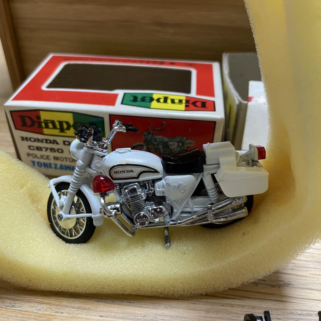 ダイヤペット ホンダ CB 750 FOUR 警視庁 白バイ 当時物 ミニカー ダイヤペット ホンダ CB 750 FOUR 警視庁 白バイ 当時物