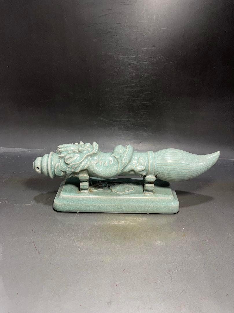 黄釉浮彫り雲竜紋碗 中国 景徳鎮 現代工芸品 美術品 置物 黄釉浮彫り雲竜紋碗 景徳鎮 陶磁器 装飾品 現代工芸品 美術品 置物