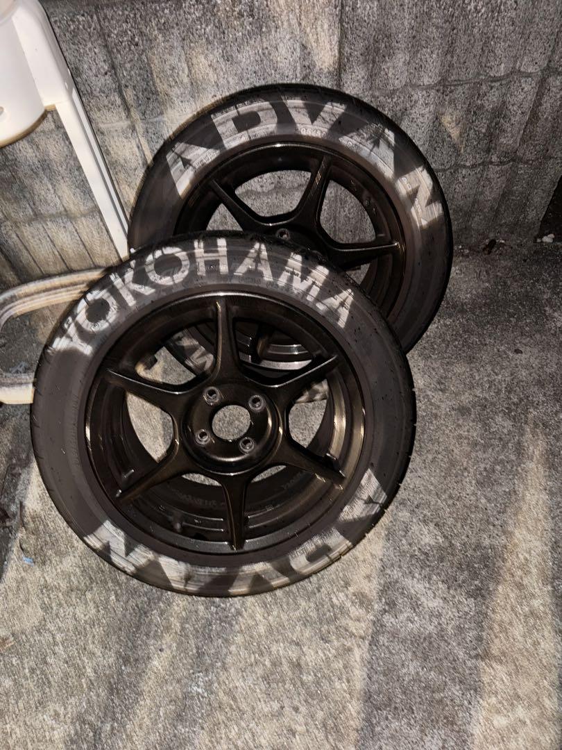 P1レーシング （Buddy Club P1 RACING 8.5J +27 114.3