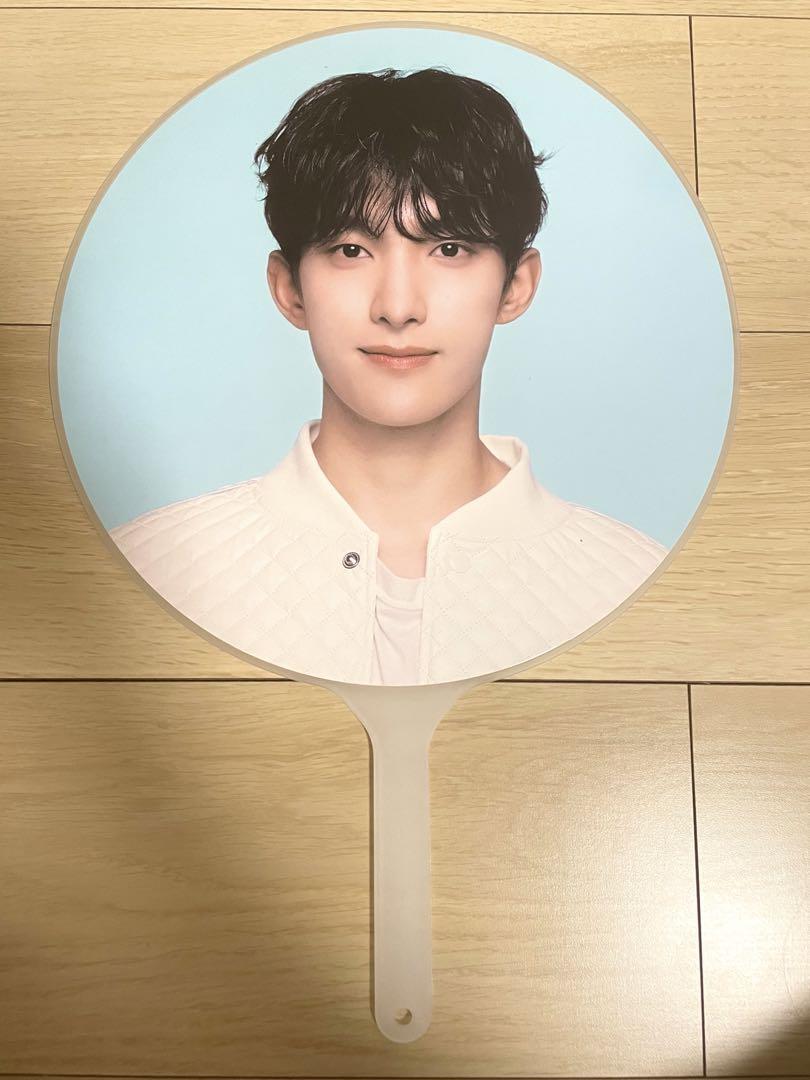 SEVENTEEN ドギョム うちわ DK follow again Japan Seventeen DK ドギョムfollow again うちわ未開封